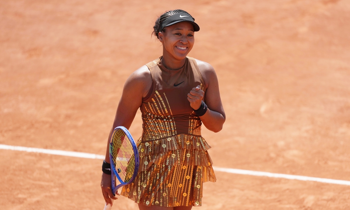 Naomi Osaka lấp lánh trên sân Roland Garros với váy sequin: Cơ hội theo dõi và đặt cược tại J88 - hình ảnh - j88slot.vip