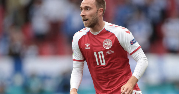 Cực nóng: Eriksen lại đổ gục, J88 đồng hành cùng fan bóng đá trong khoảnh khắc nghẹt thở - hình ảnh - j88slot.vip Cực nóng: Eriksen lại đổ gục, J88 đồng hành cùng fan bóng đá trong khoảnh khắc nghẹt thở - hình ảnh - j88slot.vip