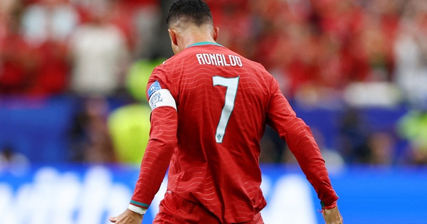 J88 cược bóng đá: Ronaldo lập kỳ tích vô tiền khoáng hậu tại World Cup 2026 - hình ảnh - j88slot.vip J88 cược bóng đá: Ronaldo lập kỳ tích vô tiền khoáng hậu tại World Cup 2026 - hình ảnh - j88slot.vip