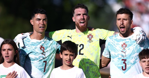 Ronaldo và Bồ Đào Nha ‘mang’ Diogo Jota đến World Cup 2026: Hành động đặc biệt khiến khán giả rơi lệ! - hình ảnh - j88slot.vip Ronaldo và Bồ Đào Nha ‘mang’ Diogo Jota đến World Cup 2026: Hành động đặc biệt khiến khán giả rơi lệ! - hình ảnh - j88slot.vip