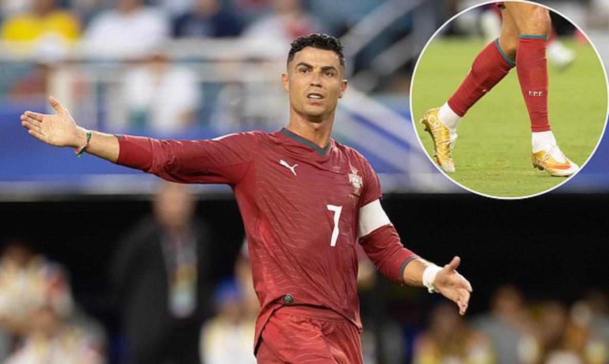 Ronaldo đổi giày giữa trận: Khoảnh khắc gây chú ý tại World Cup 2026 - hình ảnh - j88slot.vip Ronaldo đổi giày giữa trận: Khoảnh khắc gây chú ý tại World Cup 2026 - hình ảnh - j88slot.vip