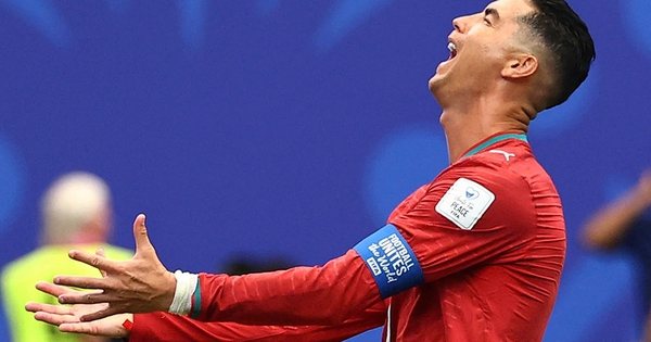 Đến lúc Ronaldo nên ngồi dự bị? - hình ảnh - j88slot.vip Đến lúc Ronaldo nên ngồi dự bị? - hình ảnh - j88slot.vip
