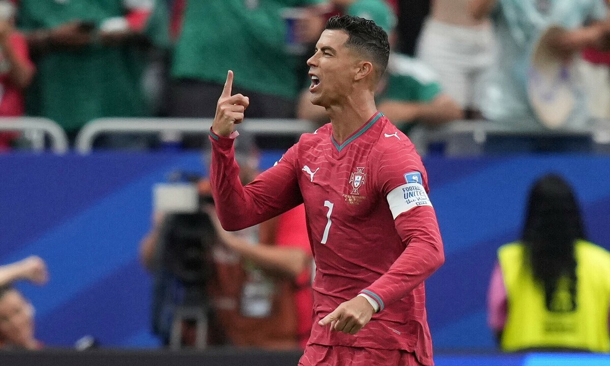 J88 Baccarat và Cú Đúp Làm Nên Lịch Sử Của Ronaldo Ở World Cup - hình ảnh - j88slot.vip