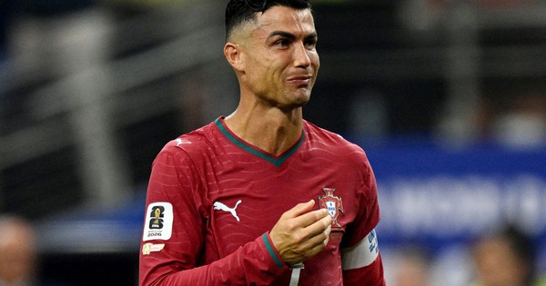 Ronaldo bất ngờ có động thái gây tranh cãi sau khi bị loại khỏi World Cup: góc nhìn mới cho người chơi Việt - hình ảnh - j88slot.vip Ronaldo bất ngờ có động thái gây tranh cãi sau khi bị loại khỏi World Cup: góc nhìn mới cho người chơi Việt - hình ảnh - j88slot.vip