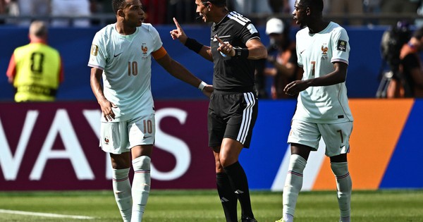 Mbappe đá hỏng phạt đền rồi yêu cầu trọng tài giải thích, Haaland lên tiếng: góc nhìn mới cho người chơi Việt - hình ảnh - j88slot.vip