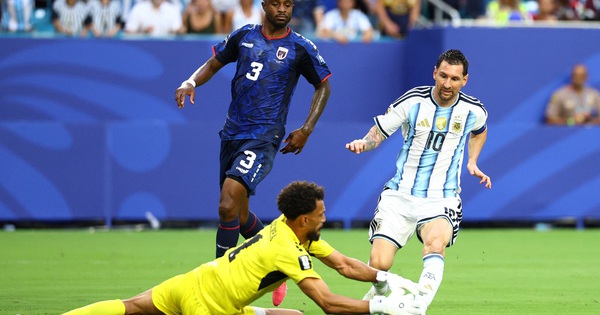 Messi nói đùa mà… rất thật ‘cầu thủ Cabo Verde đá tôi tơi tả, rồi xin chữ ký’ - hình ảnh - j88slot.vip Messi nói đùa mà… rất thật ‘cầu thủ Cabo Verde đá tôi tơi tả, rồi xin chữ ký’ - hình ảnh - j88slot.vip