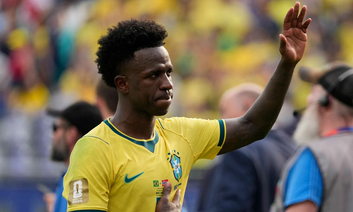 Vinicius khẳng định không trốn tránh đá phạt đền sau thất bại của Brazil - hình ảnh - j88slot.vip