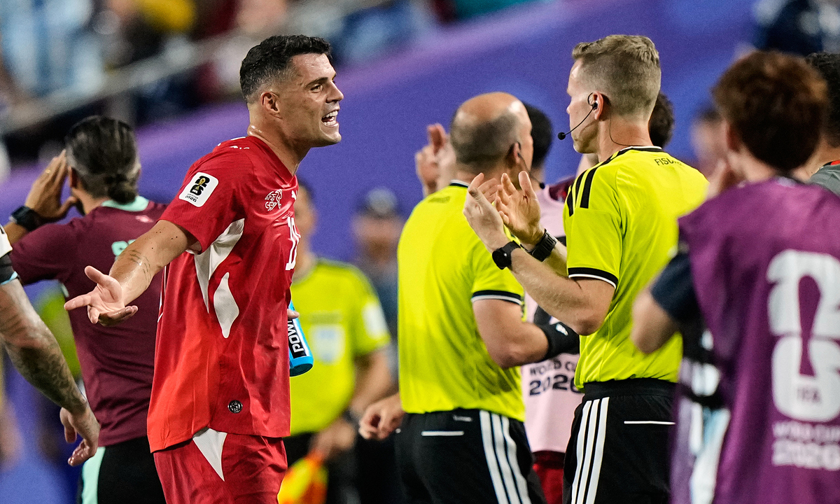 Đội trưởng Thụy Sĩ: ‘Trọng tài phá hỏng trận đấu với Argentina’: góc nhìn mới cho người chơi Việt - hình ảnh - j88slot.vip